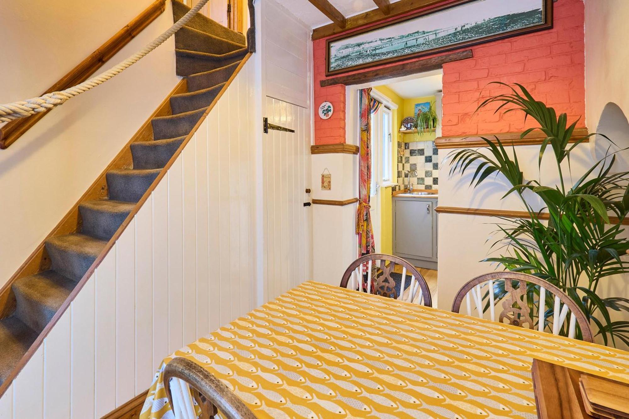 Host & Stay - Ethelbert Cottage Бродстейрс Экстерьер фото